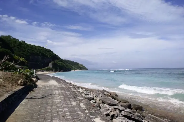 10 Most Beautiful Beach Tours in Bali with Amazing Natural Charm