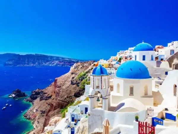 10 Tourist Destinations in Greece for a Fun Holiday Experience